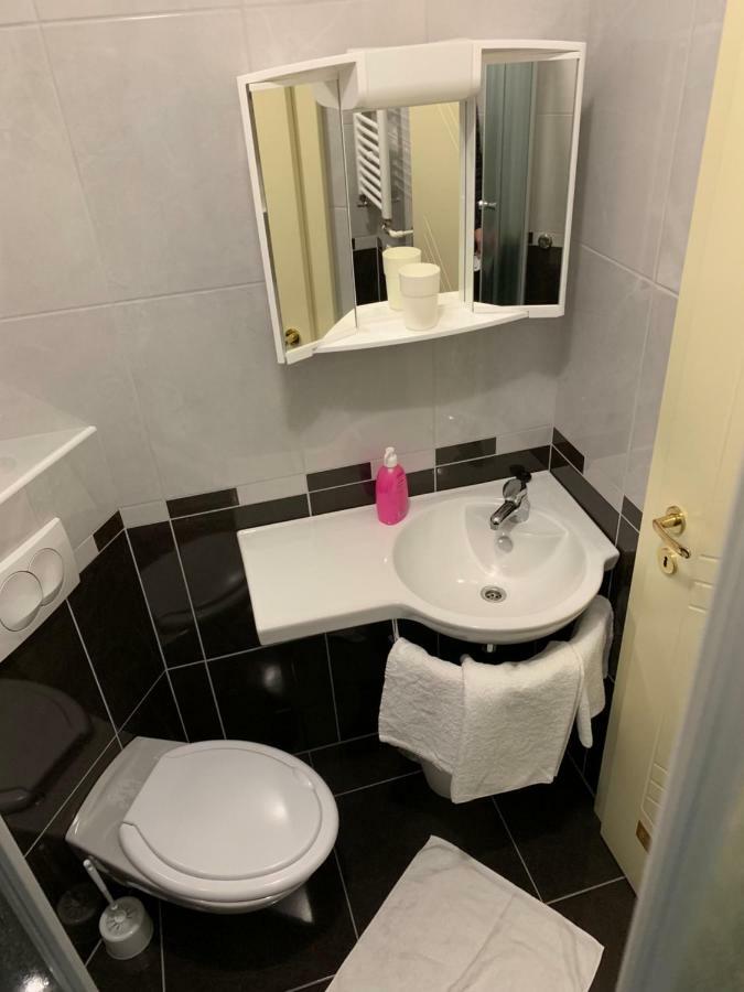Hotel Vinarija Zlatar Exteriér fotografie